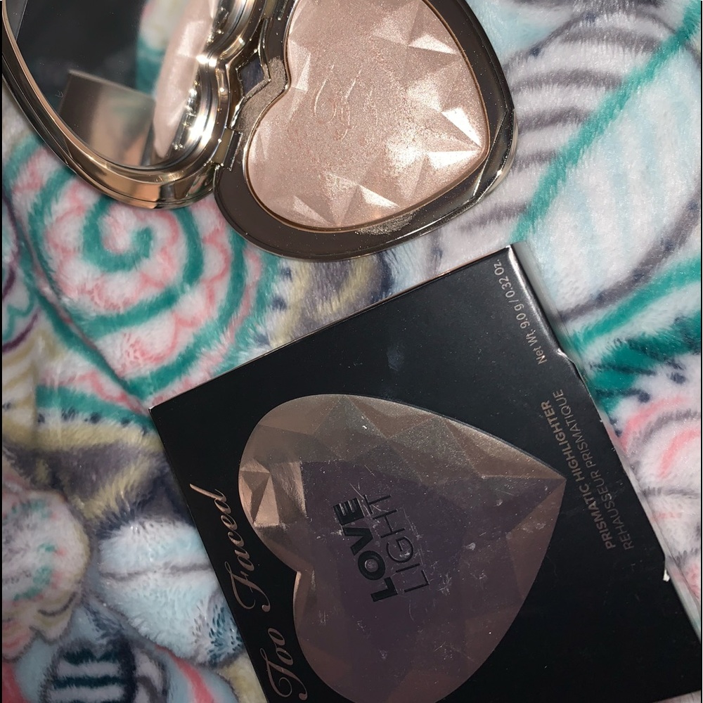 too face love light highlight